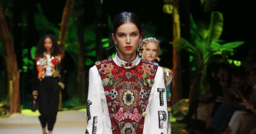 Dolce & Gabbana Fashion Show SS 2017 Milan