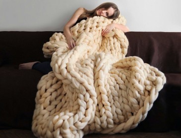 Chunky knit blanket