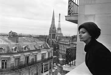 RENDEZ-VOUS AVEC SOPHIA LOREN ET CARLO PONTI DANS LEUR APPARTEMENT PARISIEN